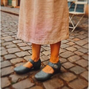 Rieker Grey 41 Leather Floral Laser Cut MaryJane Heel Boho Artisan Shoes Comfort